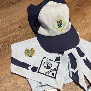 Bear Cub Scouts Cap and Neckerchief Set
